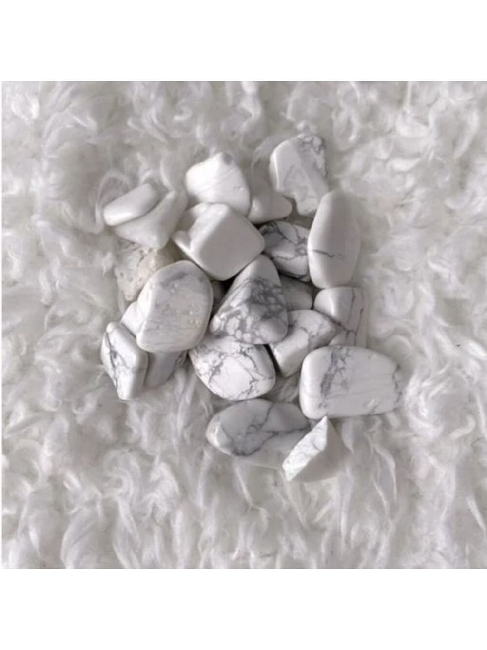 23 Small Howlite‎ Healing Crystals in Good Condition